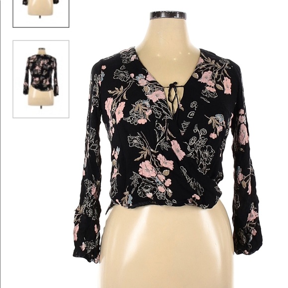 Mossimo Supply Co. Tops - Mossimo floral blouse